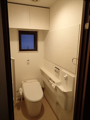 Panasonic　アラウーノV・エコカラットでトイレリフォーム